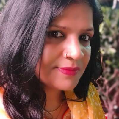 ग़ज़ल(इश्क में घुल गयी वो ,डली ज़िन्दगी --)