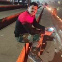 लतियाते रहिये