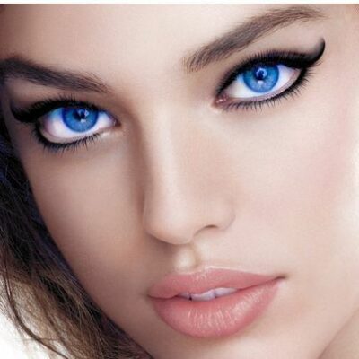 आंखों में