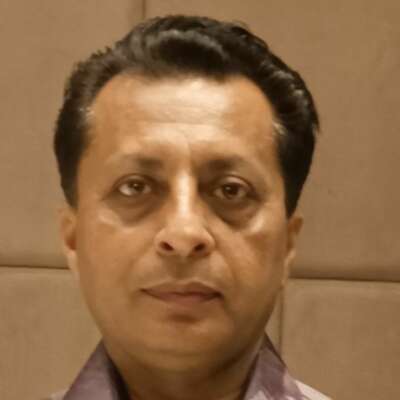 *यूं सताना आज़माना छोड़ दे*