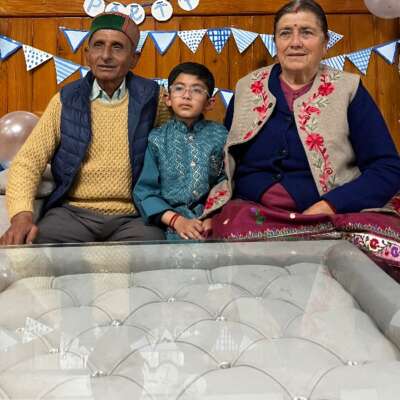 *धरा पर देवता*