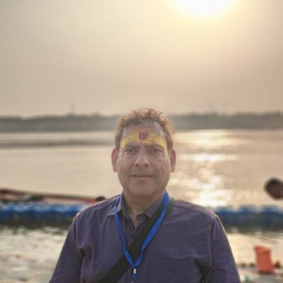 4) यह महाकुंभ का मेला भी, दुनिया में बड़ा अनूठा है