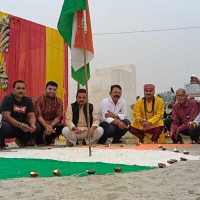 धराधाम परिवार ने छठ महापर्व पर जलाया — “एक दीया शहीदों के नाम”