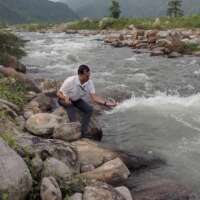 'हक़' और हाकिम