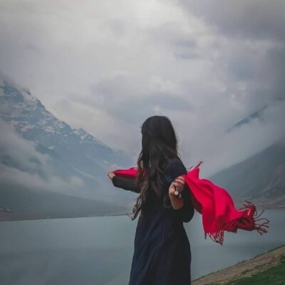 अब युद्ध भी मेरा, विजय भी मेरी, निर्बलताओं को जयघोष सुनाना था।