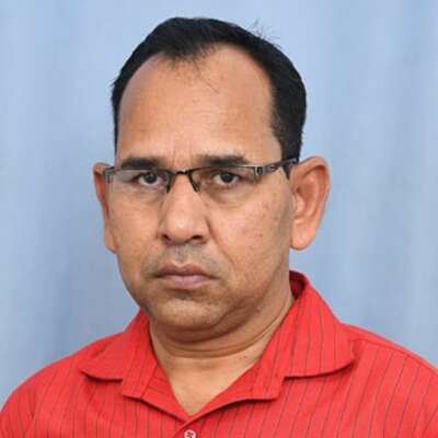 वो भी तो ऐसे ही है