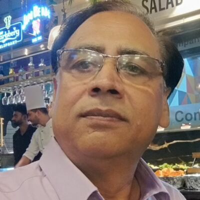 माना आज उजाले ने भी साथ हमारा छोड़ दिया।