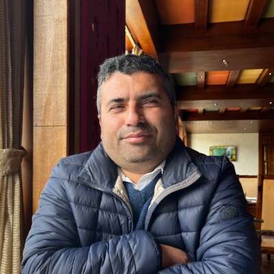 खुद को संभालो यारो