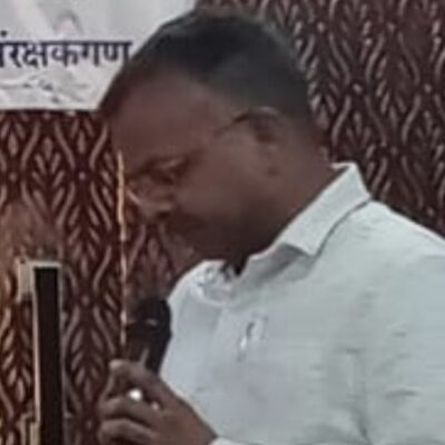 नजरिया-ए-नील पदम्