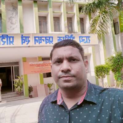 अगर तुम प्यार करते हो तो हिम्मत क्यों नहीं करते। अगर पाने की कोशिश है बगावत क्यों नही करते। फरिश्ते की सिफत में मान बैठे हो भला क्यों कर। अगर मुझसे शिकायत है शिकायत क्यों नहीं करते।