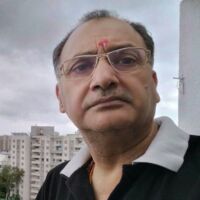 आओ फिर गीत गंध के गाएं