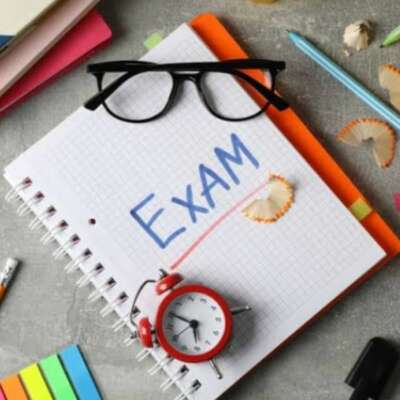 विद्यार्थी परीक्षाओं से डरें नही बल्कि डटकर मुकाबला करें