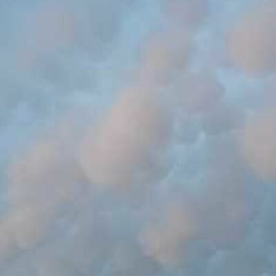 जीवन कभी गति सा,कभी थमा सा...