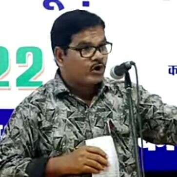 काँच के टुकड़े तख़्त-ओ-ताज में जड़े हुए हैं