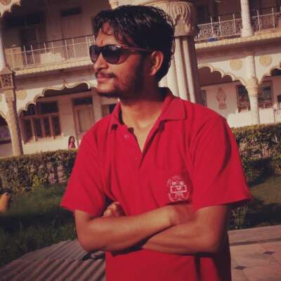 एक ठहरा ये जमाना