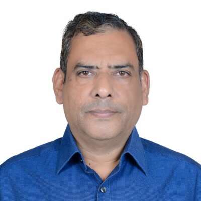 *बंदूकों-तलवारों से (गीत)*