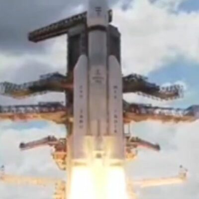 चन्द्रयान उड़ा गगन में,