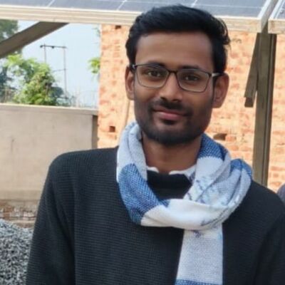 तुझको लिखूं की मैं खुद को संवारू