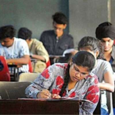 हर रोज में पढ़ता हूं