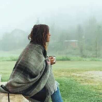 गुलशन के हर फूल को।