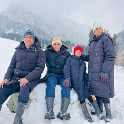     “ कश्मीर क्यों तरस रहा ? “