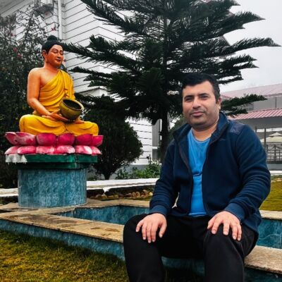 *ज़िंदगी की किताब*