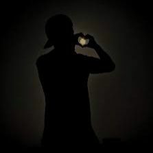 ٹوٹے خوابوں کا سفر