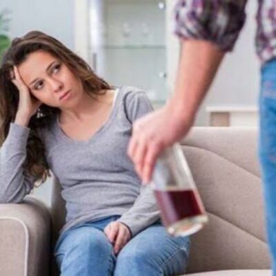 चुप रहने की घुटन