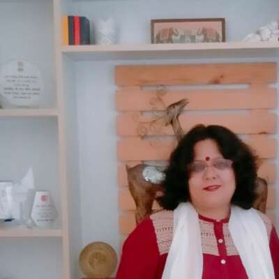 प्रतीक्षा की स्मित