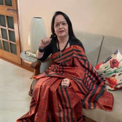 मैं लिखती नहीं