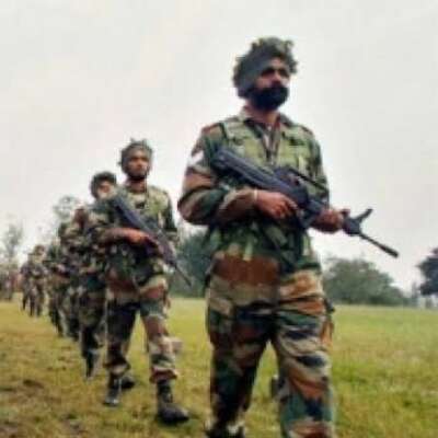 सीमवा पे डटल हवे, हमरे भैय्या फ़ौजी