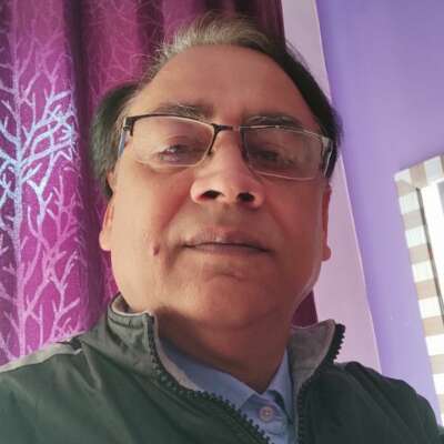 ये जो मुहब्बत लुका छिपी की नहीं निभेगी तुम्हारी मुझसे।