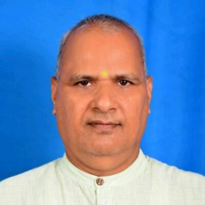 जगे युवा-उर तब ही बदले दुश्चिंतनमयरूप ह्रास का