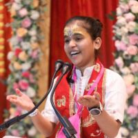 शैशव में श्रीमद्भगवत्कथा की अमृतवाणी: विश्व की सबसे कम आयु की अंतरराष्ट्रीय बाल व्यास – श्वेतिमा माधव प्रिया