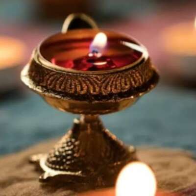 मधुर-मधुर मेरे दीपक जल