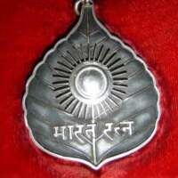 यादों की किताब पर खिताब