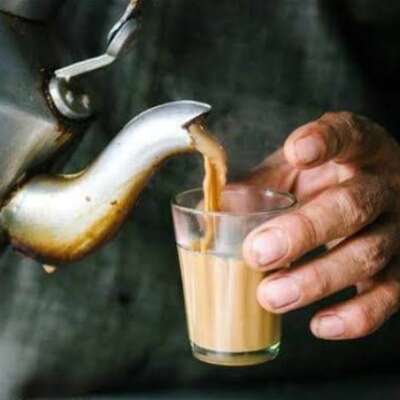 चलो चाय पर करने चर्चा।