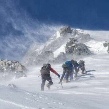 हिम्मत न हारों