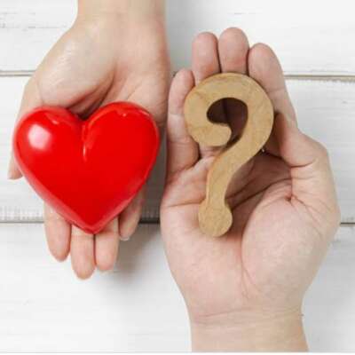 दिल पूछता है हर तरफ ये खामोशी क्यों है