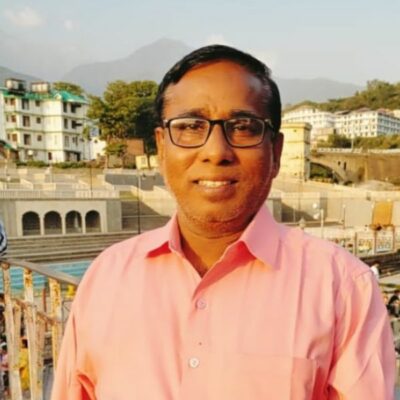 कौन कहता ये यहां नहीं है ?🙏