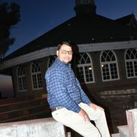 नफ़रतों के जो शोले........,भड़कने लगे