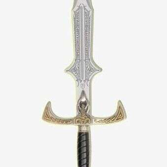 शमशीर से क्या कटेगा जो ये जुबां काटती है।