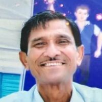 नेपथ्य के नायक: कर्मवीर पासवान।