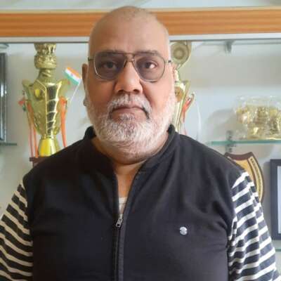 माईया दौड़ी आए