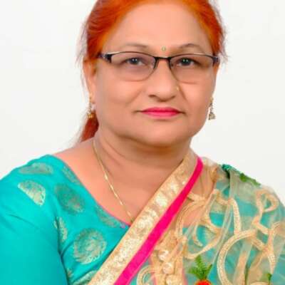 तन्हाई बड़ी बातूनी होती है --