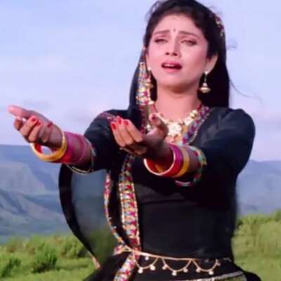 आजा रे अपने देश को