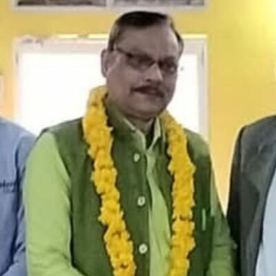 *धन्य डॉ. मनोज रस्तोगी (कुंडलिया)*