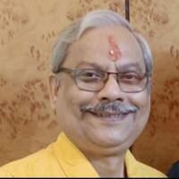 *डॉ मनोज रस्तोगी (कुंडलिया)*