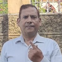 आया करवाचौथ, सुहागिन देखो सजती( कुंडलिया )