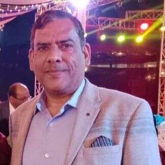 *झूठी हैं दुनियादारियाँ सारी(गीत)*